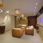 Villa Seafront Infinte Aretousa *