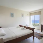 Seafront Infinte Aretousa Villa Protarász