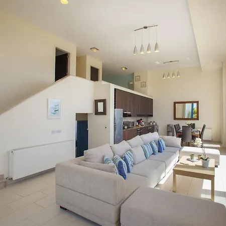 Seafront Infinte Aretousa Villa