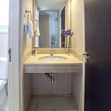 Villa Seafront Infinte Aretousa *