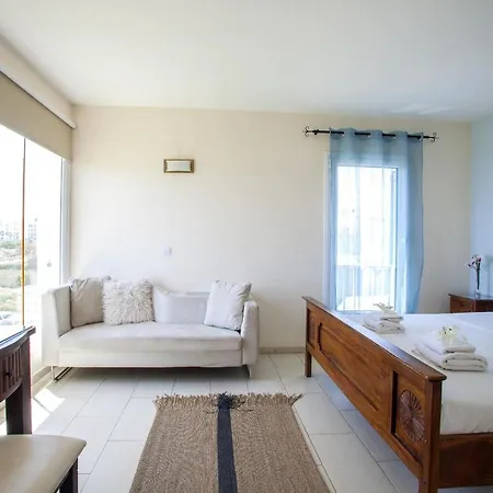 Seafront Infinte Aretousa Protaras