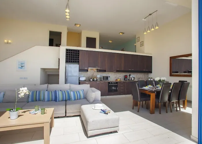 Seafront Infinte Aretousa Protaras