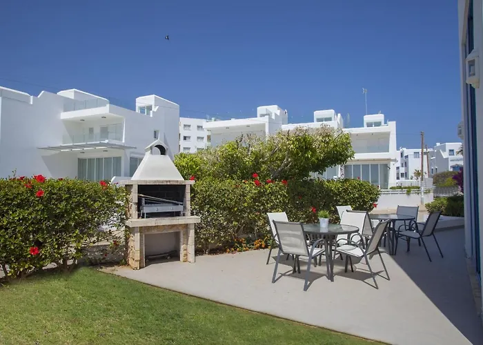 Seafront Infinte Aretousa Villa Protaras