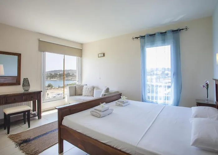 Seafront Infinte Aretousa Villa