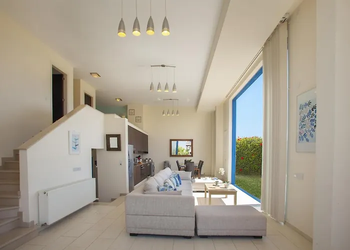 Seafront Infinte Aretousa Villa