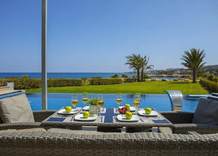 Seafront Infinte Aretousa Villa Protaras