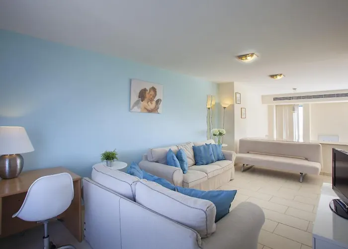 Seafront Infinte Aretousa Villa Protaras