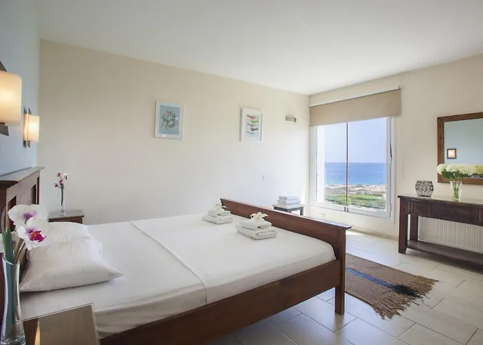 Seafront Infinte Aretousa Villa Protaras